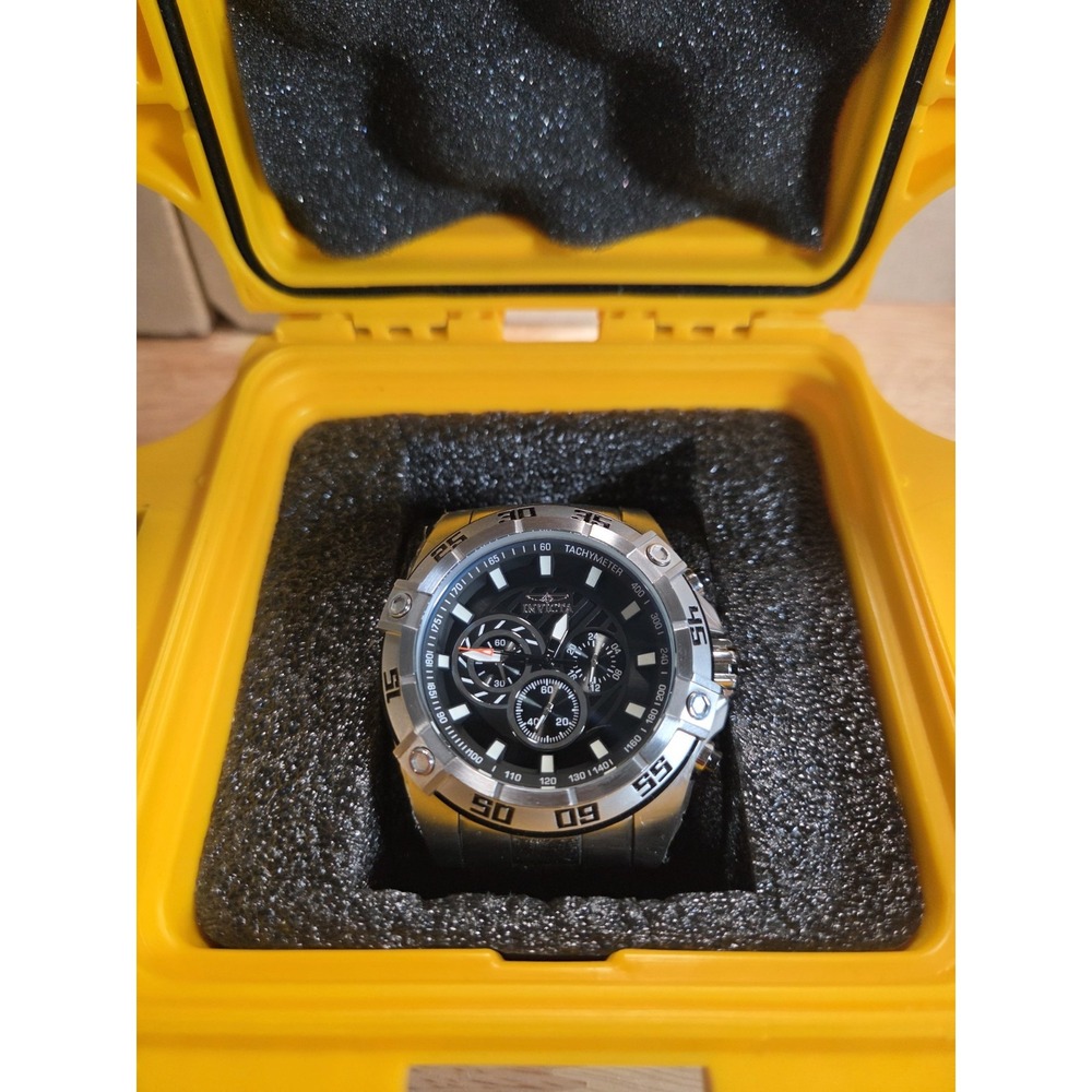 Invicta Speedway 25533 Men's 52mm Chronograph Watch New Battery Yellow Case